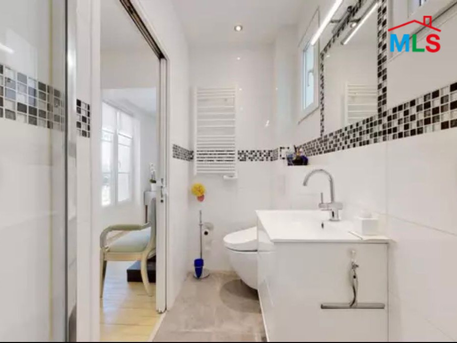 EXCEPTIONAL APARTMENT FOR SALE l RICHELIEU l PARIS 1er l FRANCE- 42m2