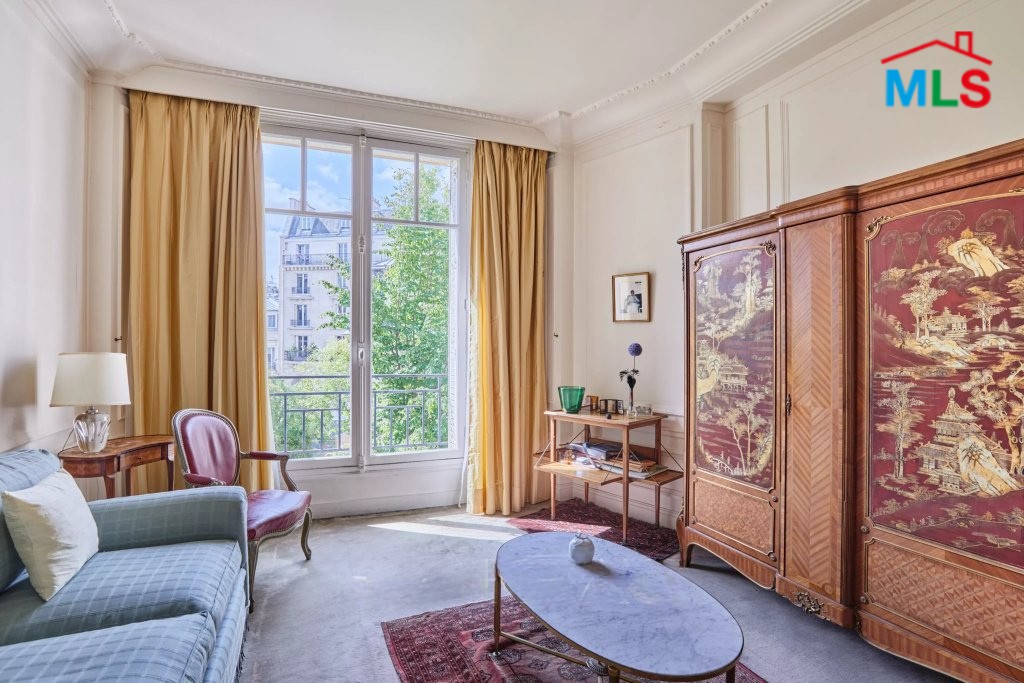 FAMILY APARTMENT FOR SALE l MUETTE I PARIS 16ème l FRANCE- 117m2