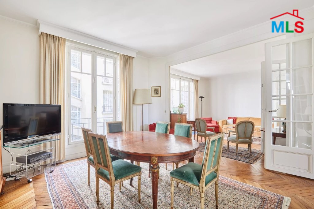 FAMILY APARTMENT FOR SALE l MUETTE I PARIS 16ème l FRANCE- 117m2
