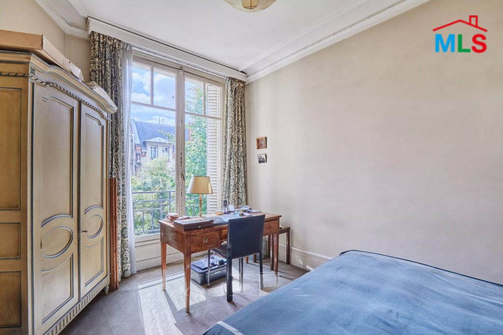 FAMILY APARTMENT FOR SALE l MUETTE I PARIS 16ème l FRANCE- 117m2