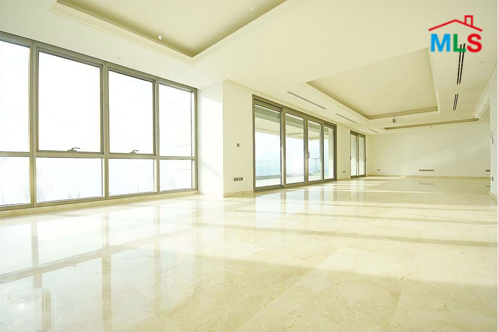 Luxurious & High-End Apartment with Sea view For Sale in Rawche, Ras Beirut