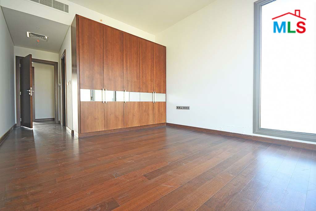 Luxurious & High-End Apartment with Sea view For Sale in Rawche, Ras Beirut