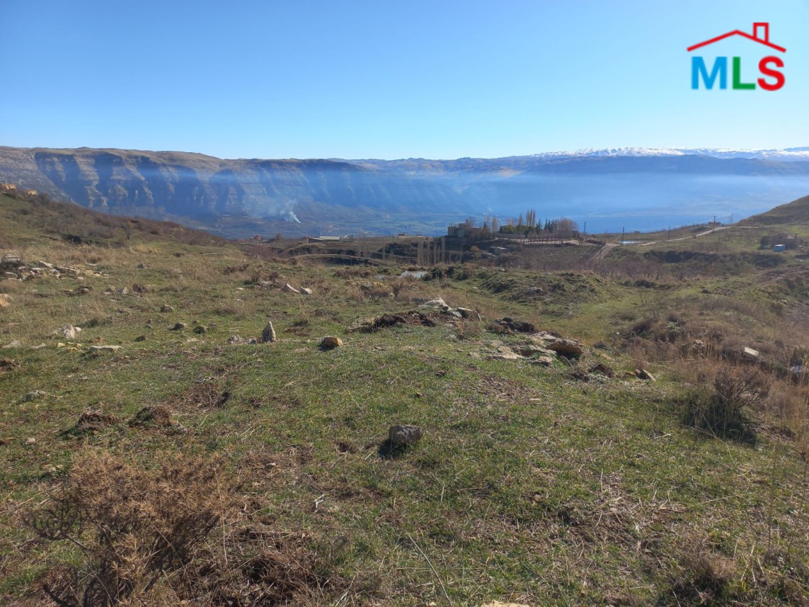 3,005 SQM Land For Sale in Laqlouq