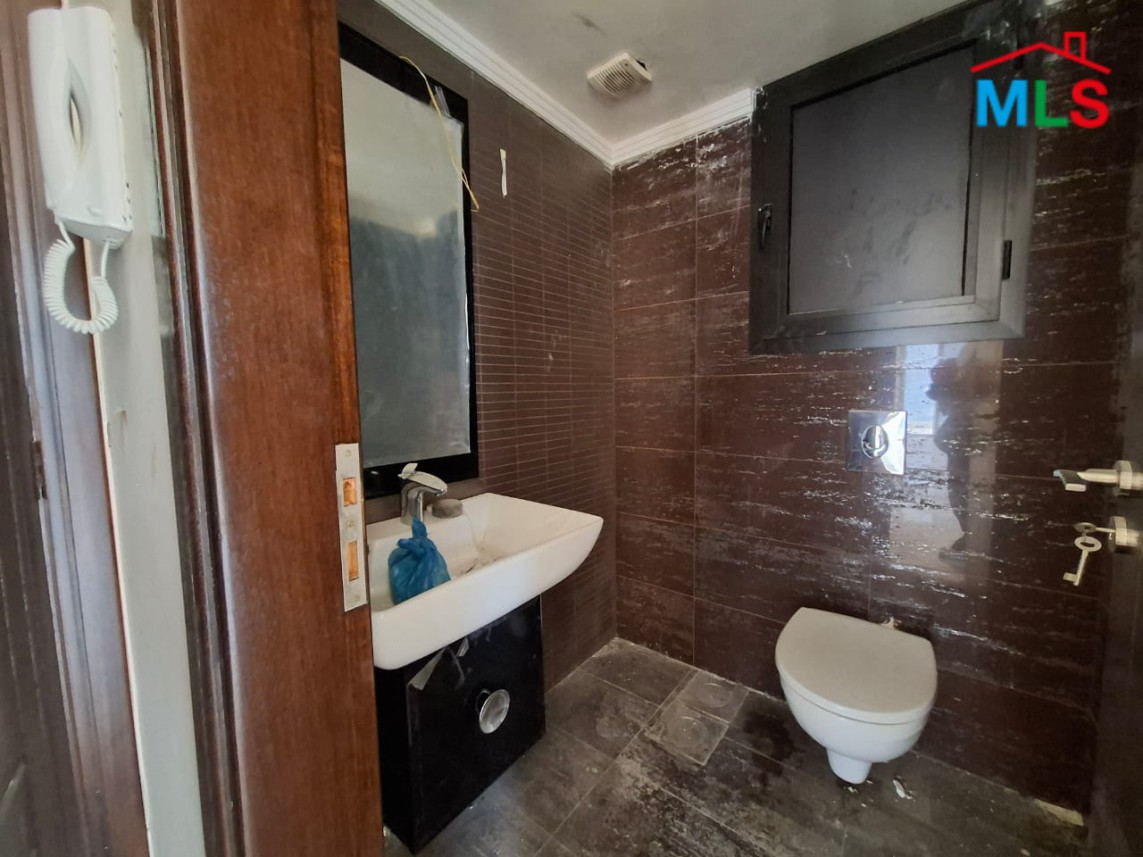 Lovely Duplex With Terrace & Mountain View For Sale in Shayle