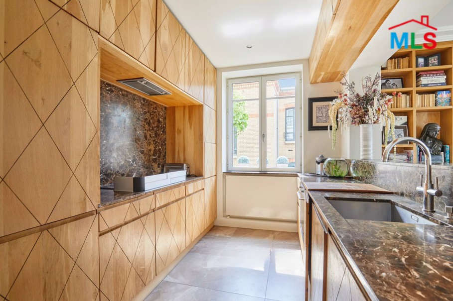 CHARMING APARTMENT FOR SALE l TERNES l PARIS 17ème l FRANCE - 126m2