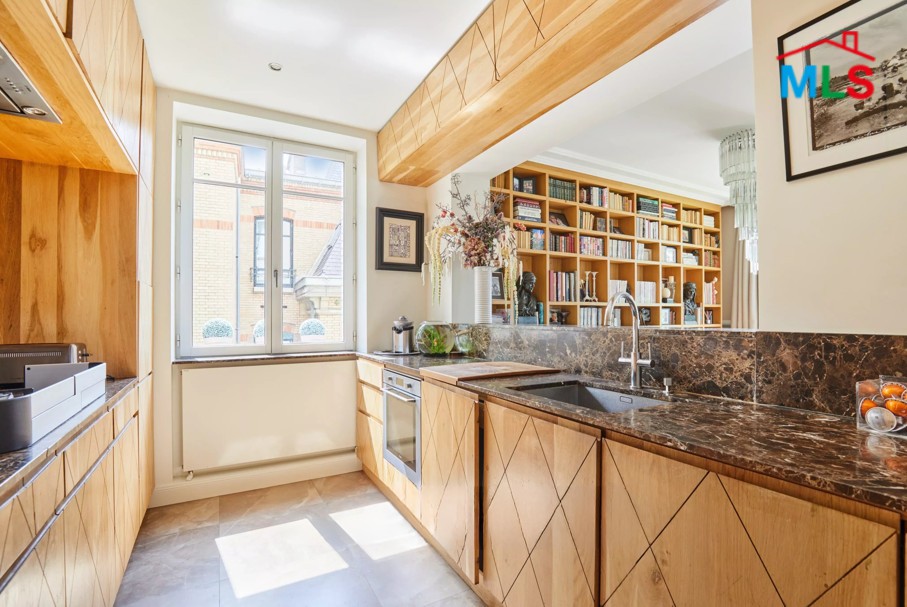 CHARMING APARTMENT FOR SALE l TERNES l PARIS 17ème l FRANCE - 126m2