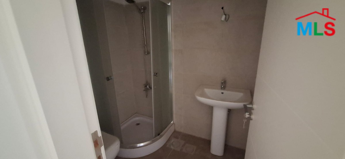 Spacious Apartment For Sale in Qannabet Broumana