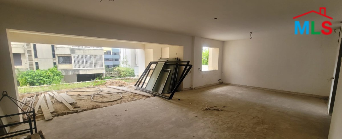 Brand New Apartment With Garden For Sale in A New Building in Sahel Alma