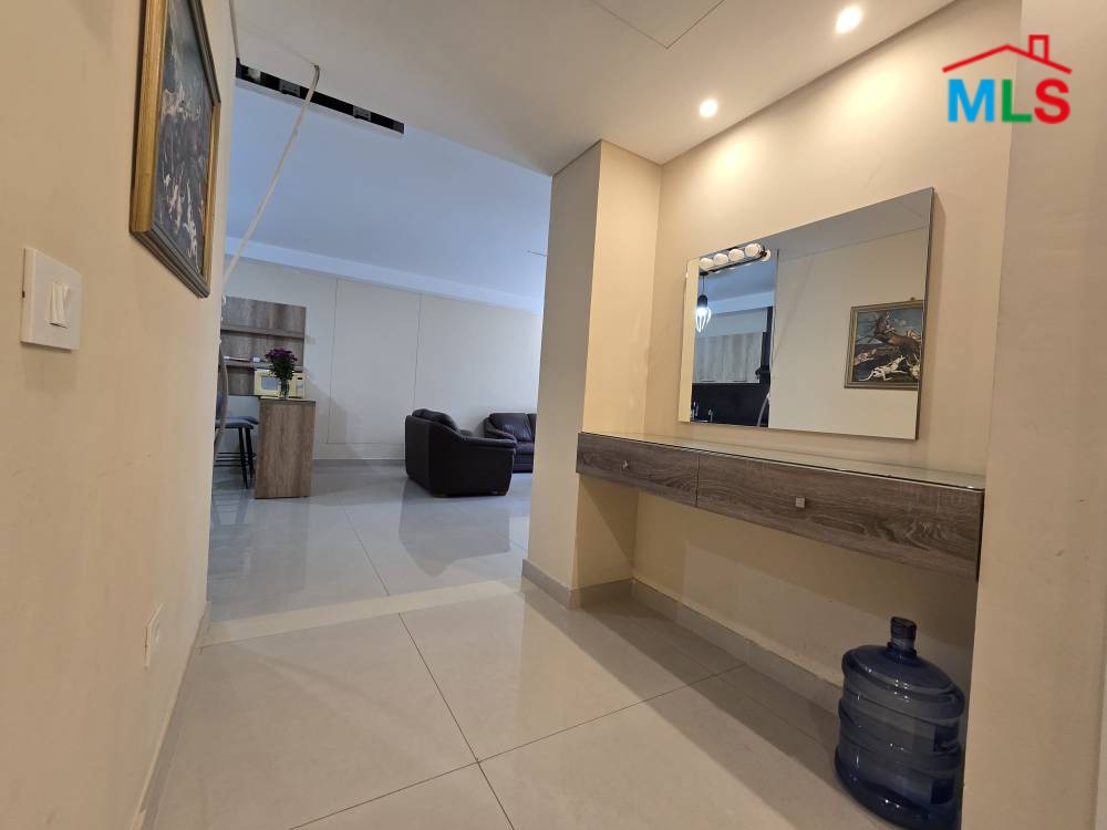 Modern Apartment For Sale in Achrafieh, Sioufi