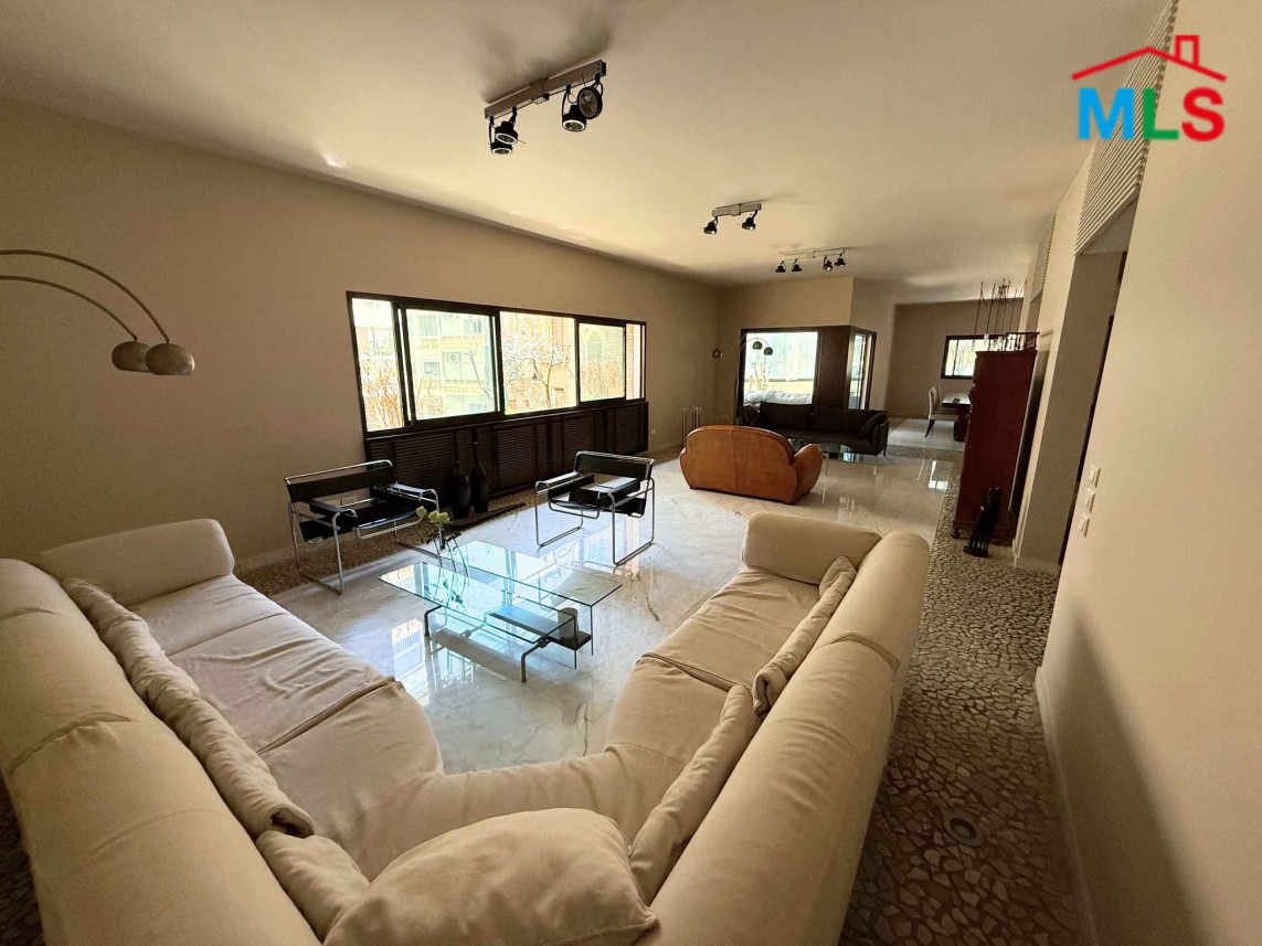 Furnished Apartment For Sale in Prime Location in Achrafieh, Carré D'or