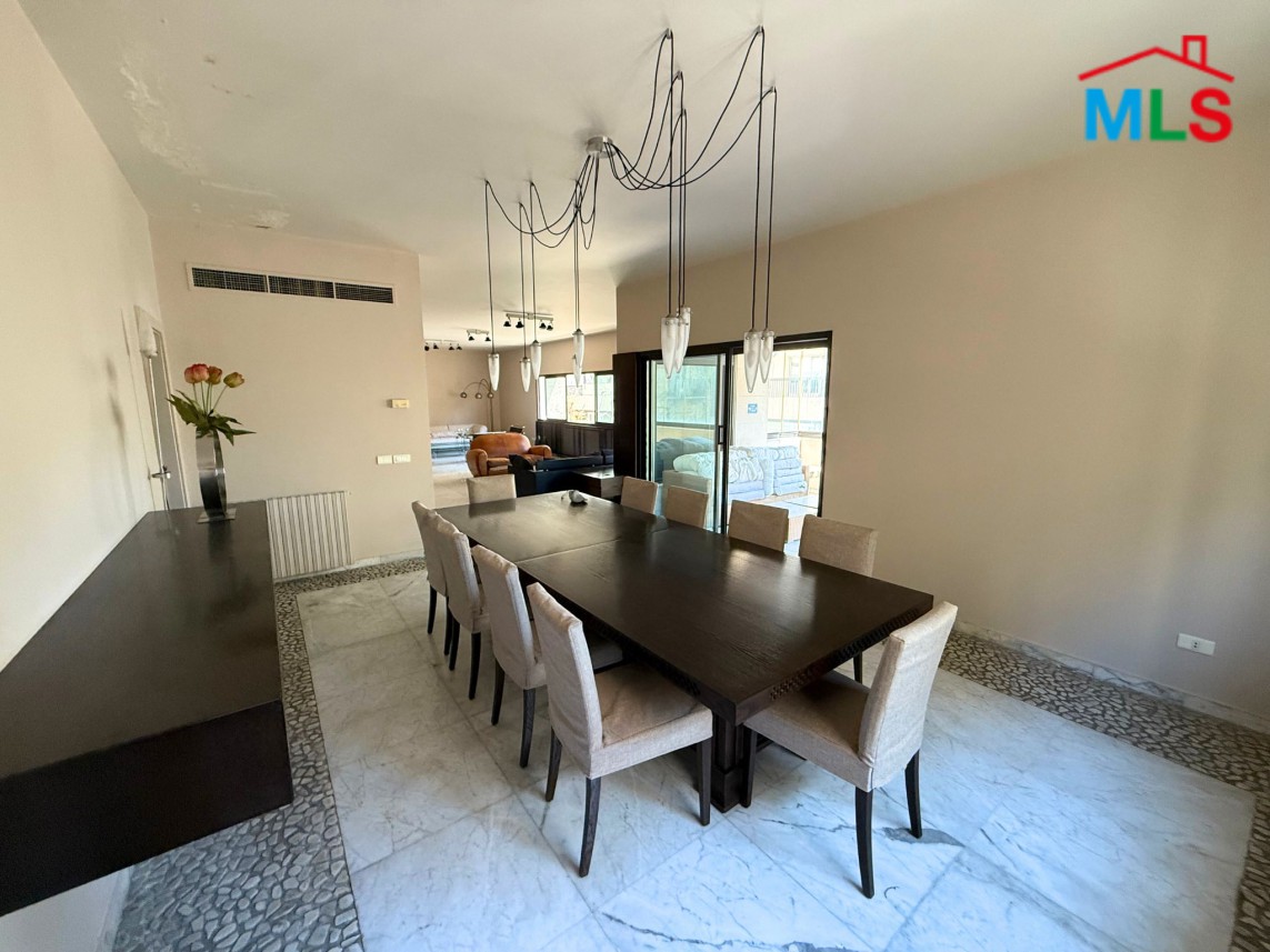 Furnished Apartment For Sale in Prime Location in Achrafieh, Carré D'or