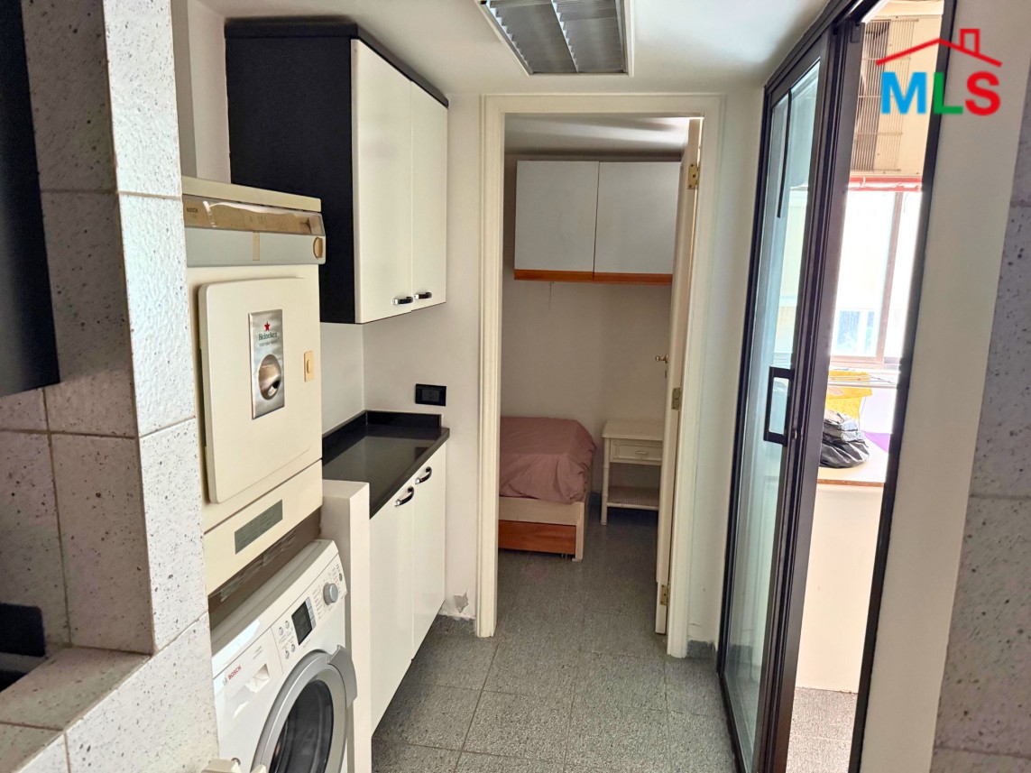 Furnished Apartment For Sale in Prime Location in Achrafieh, Carré D'or