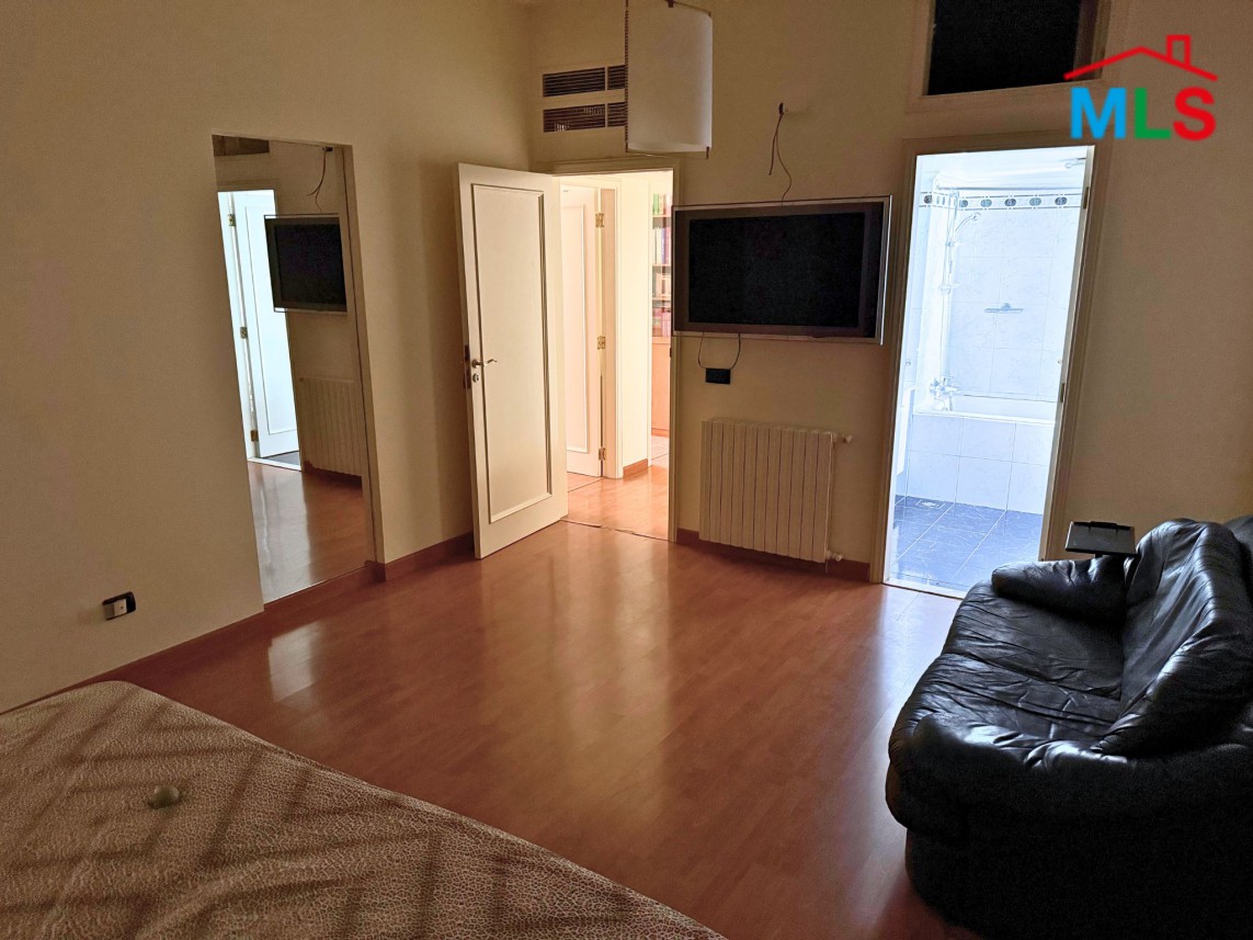 Furnished Apartment For Sale in Prime Location in Achrafieh, Carré D'or