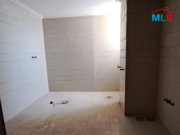 Spacious & High-End Apartment For Sale in Ramlet El Bayda
