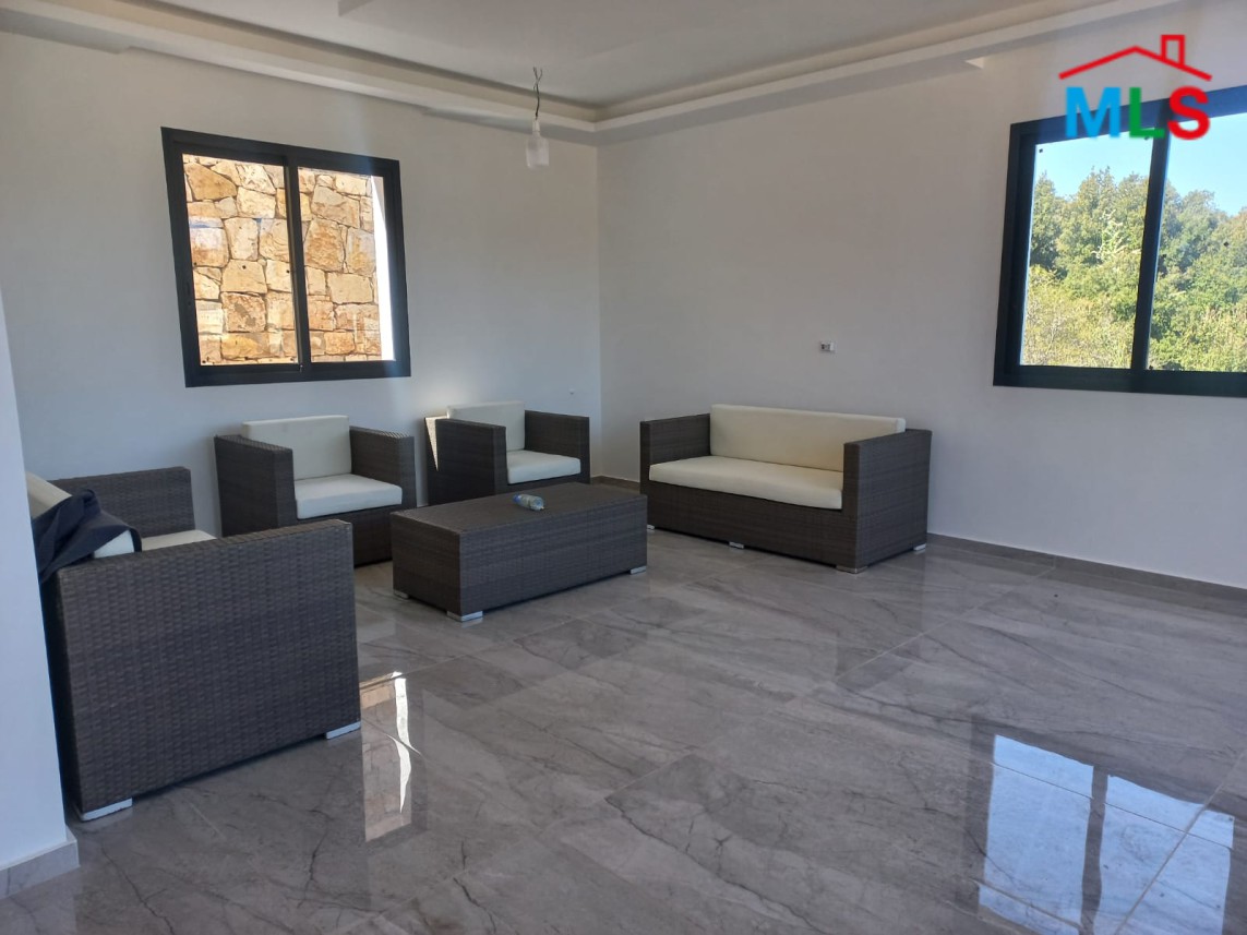 Unique Villa With Garden For Sale in Mechmech