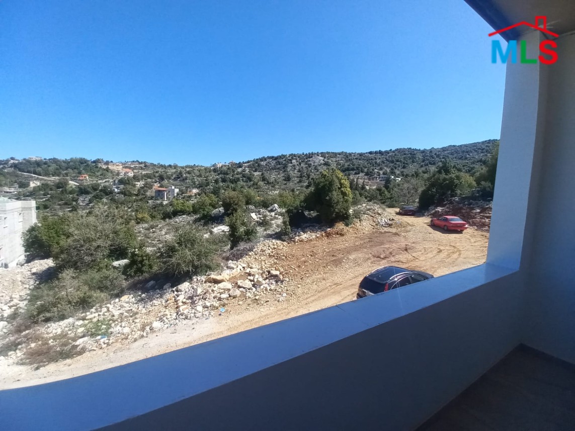 Unique Villa With Garden For Sale in Mechmech