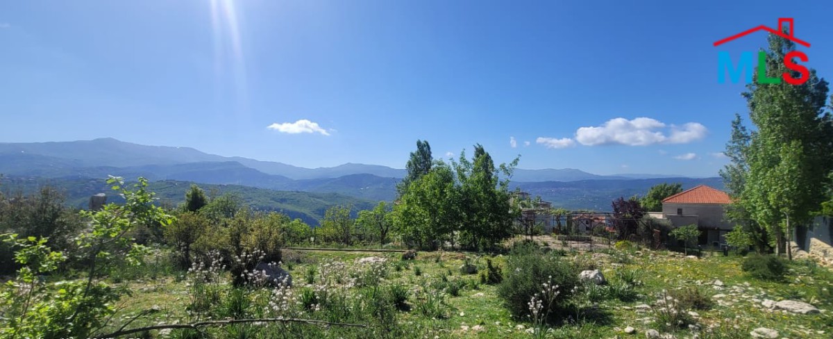 1,420 SQM Land With Mountain View For Sale in Klayaat