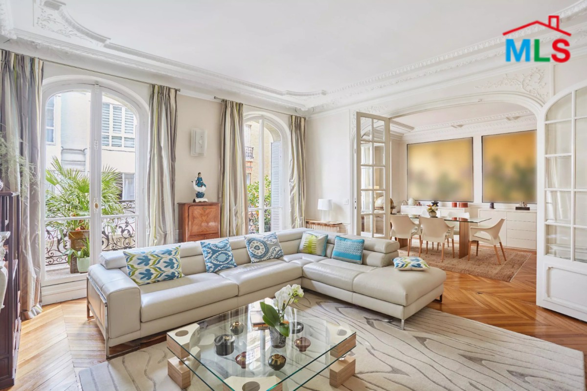 FAMILY APARTMENT FOR SALE l LONGCHAMP I PARIS 16ème l FRANCE- 130m2