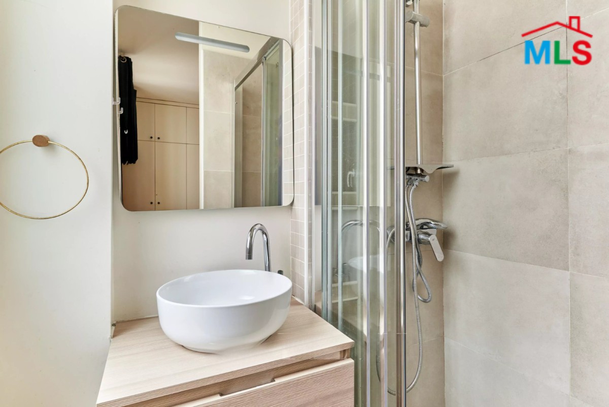 BRIGHT APARTMENT FOR SALE l Ave. VILLIERS l PARIS 17ème l FRANCE - 106m2