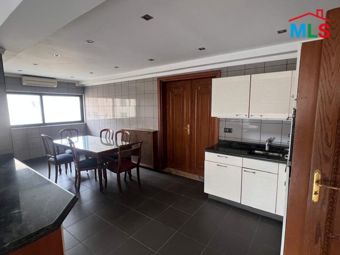 Spacious & High-End Duplex For Sale in Ramlet El Bayda