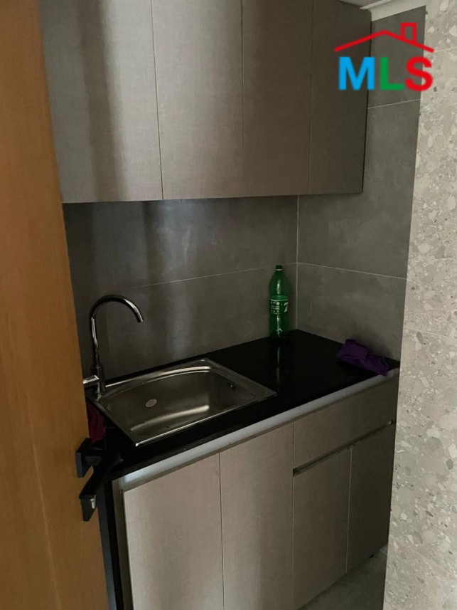 135 SQM Office For Sale in Sin El Fil