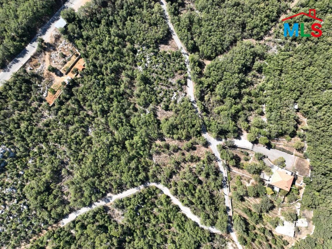 1,115 SQM Land For Sale in Baskinta
