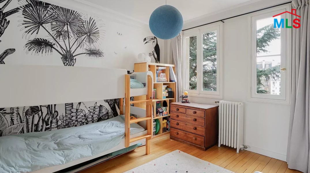 BRIGHT APARTMENT FOR SALE l RANELAGH I PARIS 16ème l FRANCE - 110m2