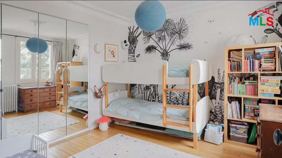 BRIGHT APARTMENT FOR SALE l RANELAGH I PARIS 16ème l FRANCE - 110m2