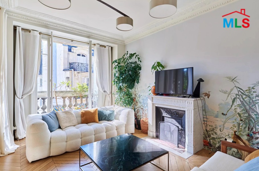 APARTMENT WITH BALCONY FOR SALE l MUETTE I PARIS 16ème l FRANCE- 92m2