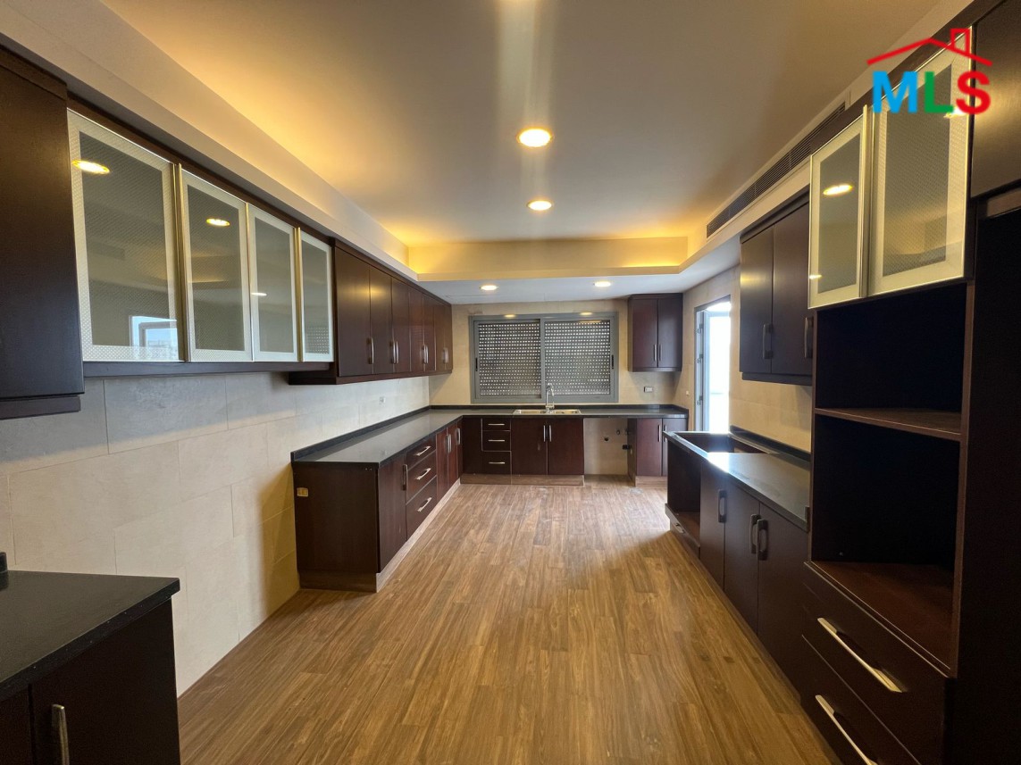Super Deluxe Apartment For Sale in Horsh Tabet
