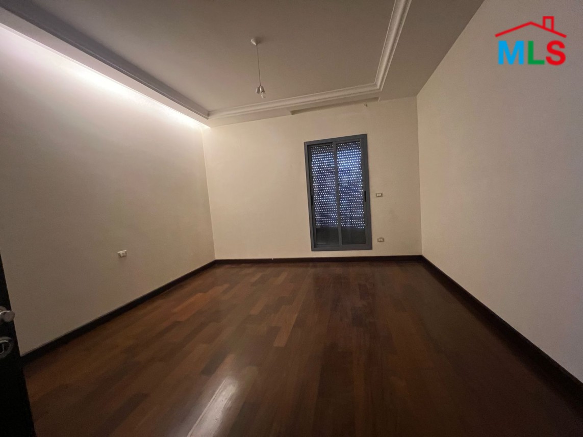 Super Deluxe Apartment For Sale in Horsh Tabet