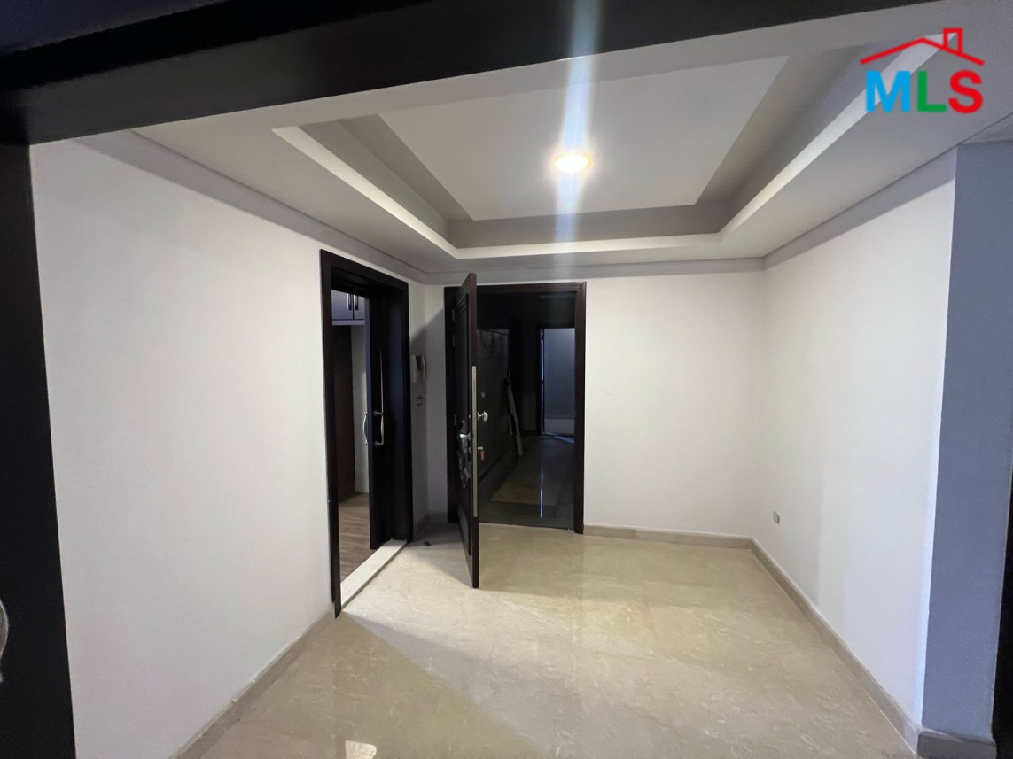 Super Deluxe Apartment For Sale in Horsh Tabet