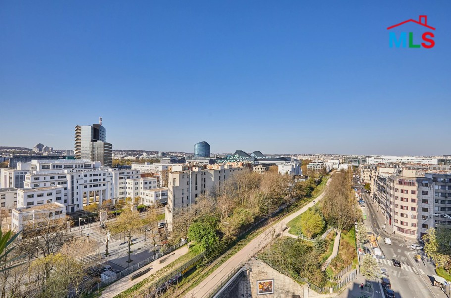 APARTMENT WITH TERRACE FOR SALE l LECOURBE I PARIS 15ème l FRANCE- 111m2