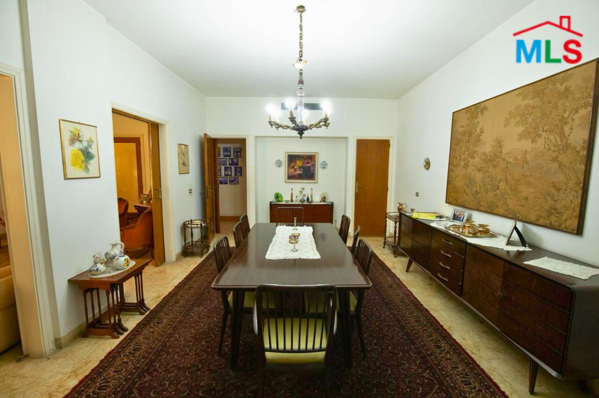 4-Bedroom Apartment For Sale in Achrafieh, Carré D'or