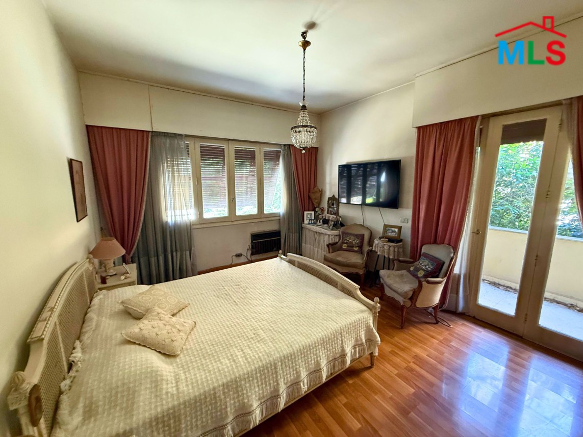 4-Bedroom Apartment For Sale in Achrafieh, Carré D'or