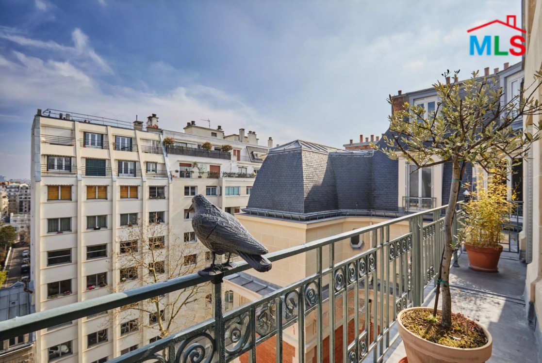 ONE BEDROOM APARTMENT FOR SALE l CHARDON LAGACHE I PARIS 16ème l FRANCE- 53m2