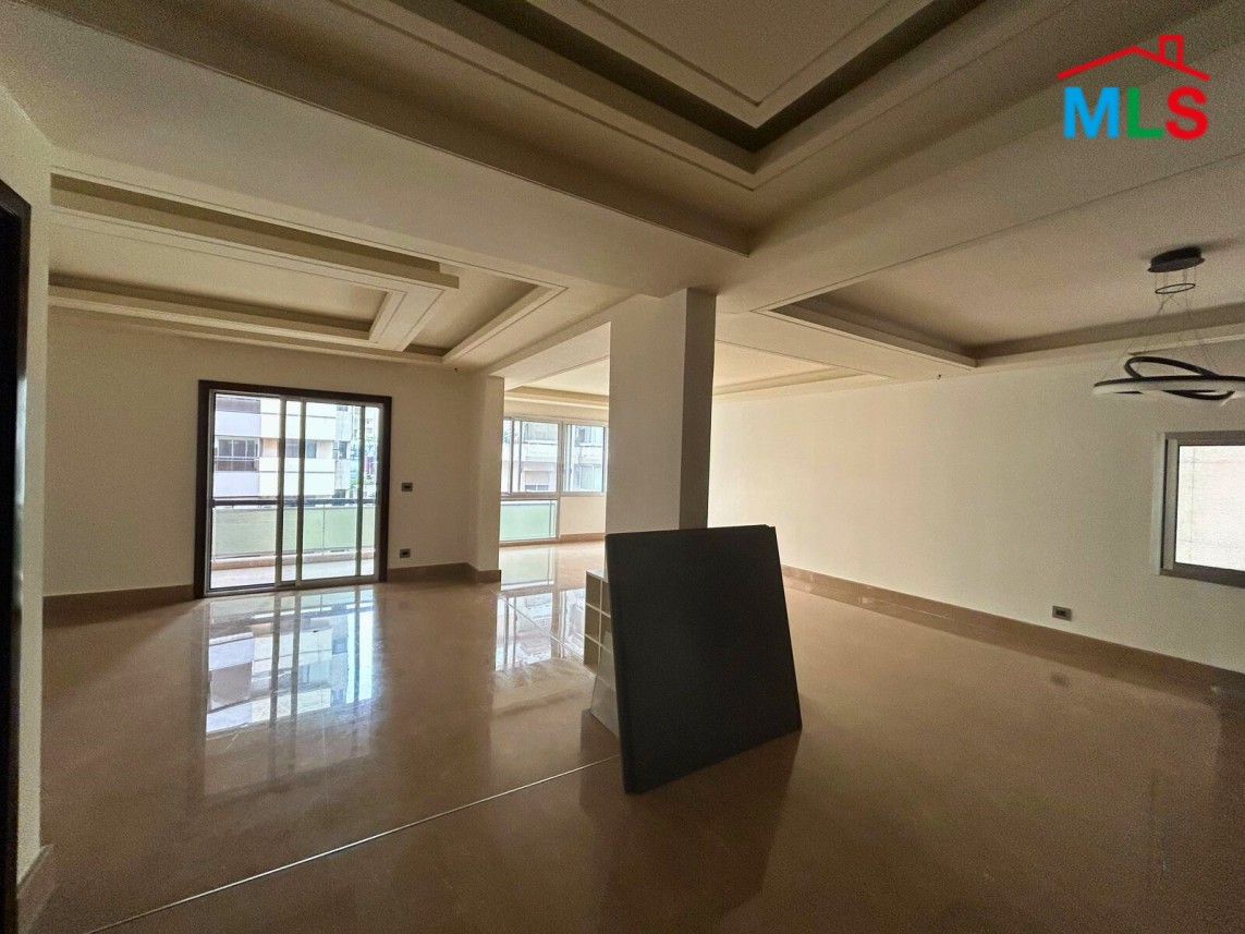Renovated 3-Bedroom Apartment For Sale in Tallet Al Khayat, Ras Beirut