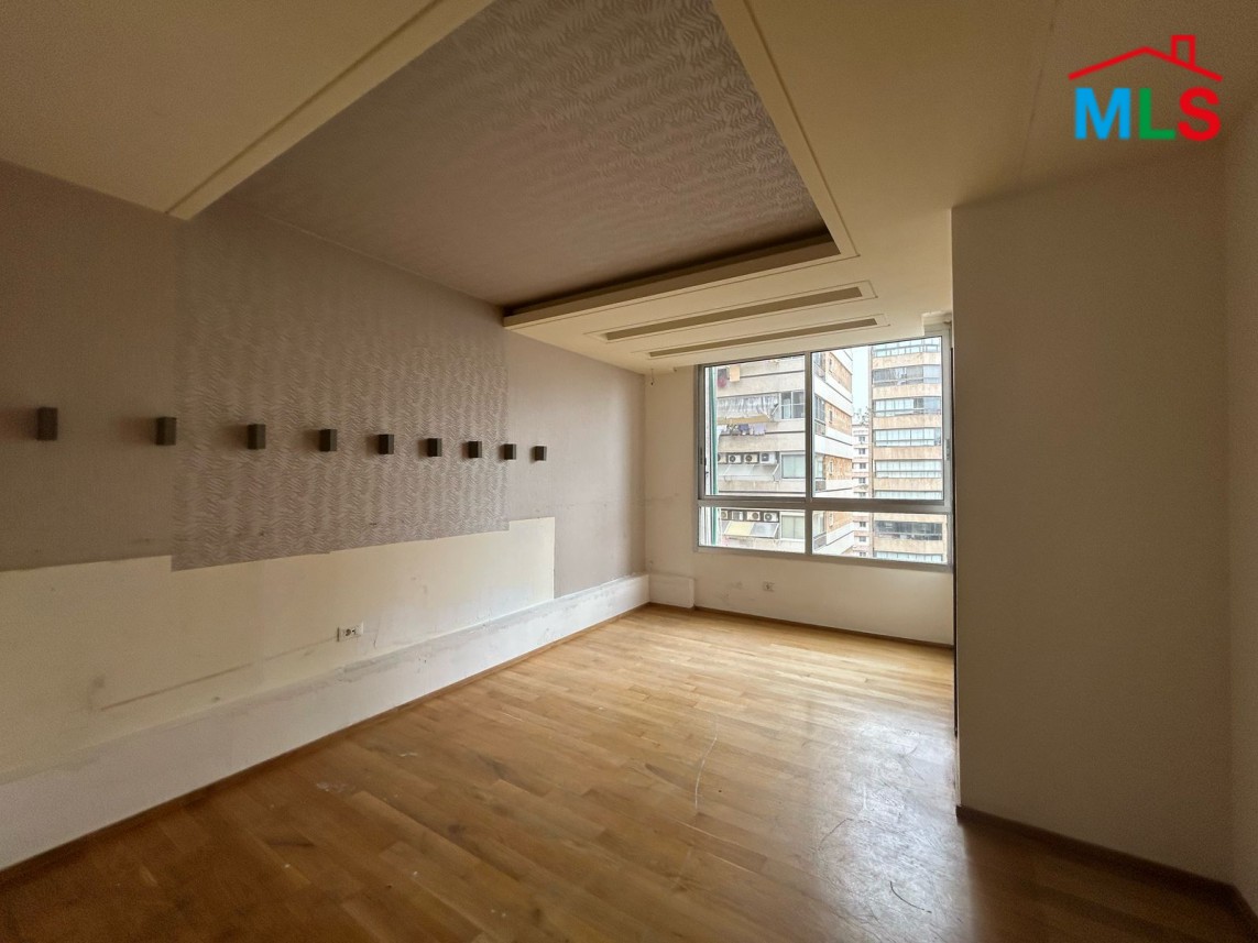 Renovated 3-Bedroom Apartment For Sale in Tallet Al Khayat, Ras Beirut