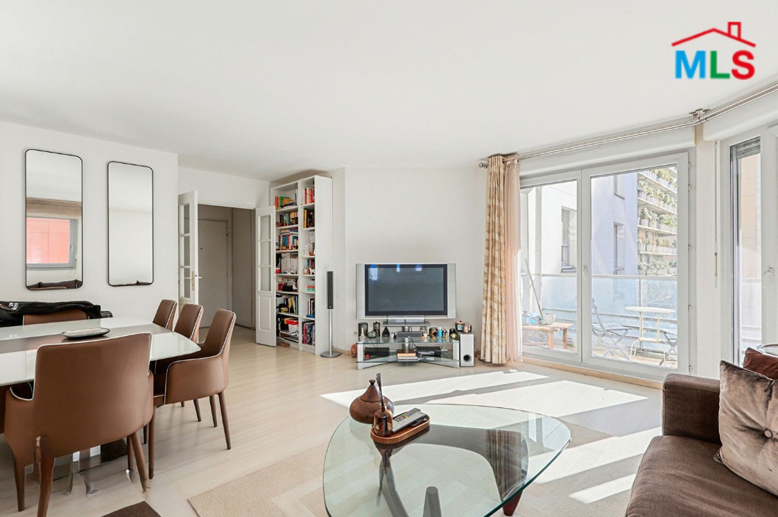 APARTMENT FOR SALE l JARDIN CLAIRE-MOTTE I PARIS 17ème l FRANCE - 85m2