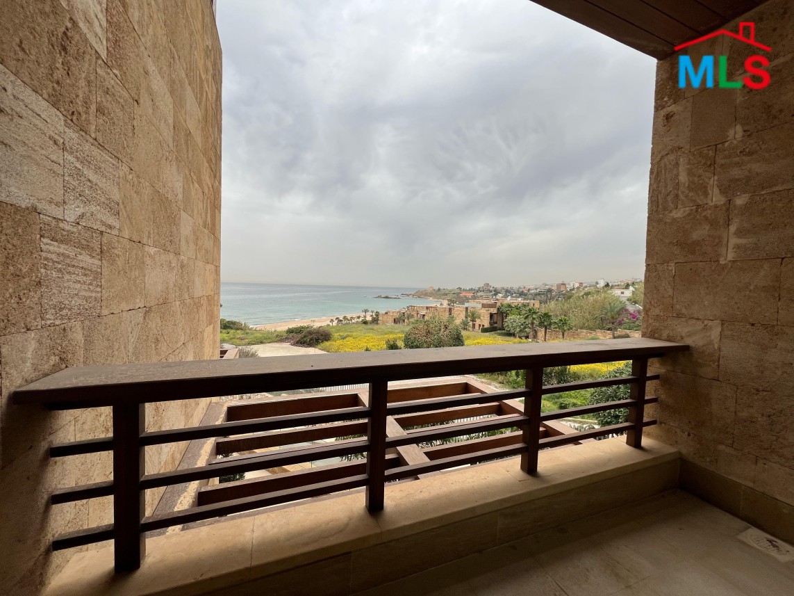 Luxurious Apartment With Garden For Sale in Byblos Sud