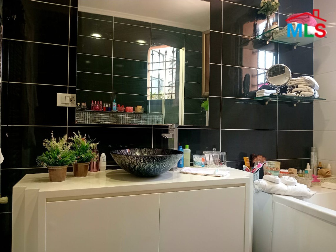 Spacious Apartment With Terrace For Sale In Adma