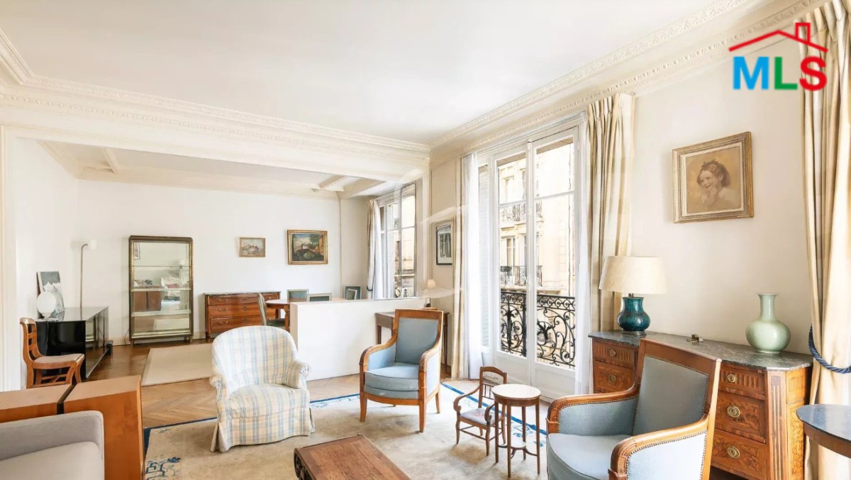 SPACIOUS APARTMENT FOR SALE l PASSY/TOUR I PARIS 16ème l FRANCE - 143m2