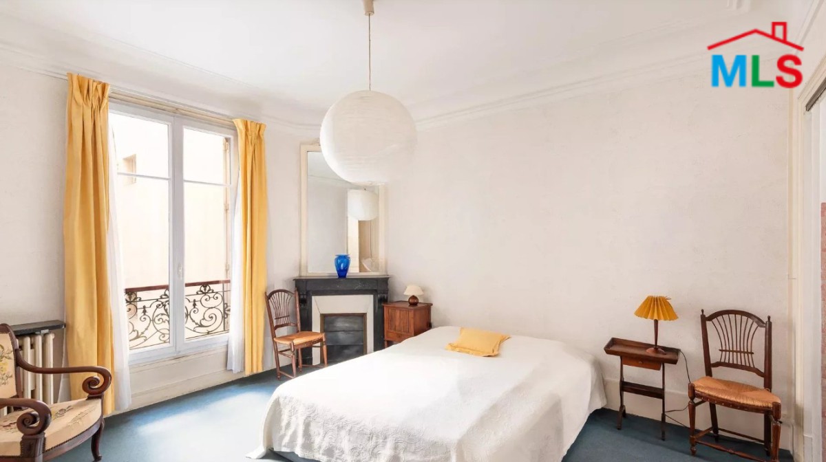 SPACIOUS APARTMENT FOR SALE l PASSY/TOUR I PARIS 16ème l FRANCE - 143m2