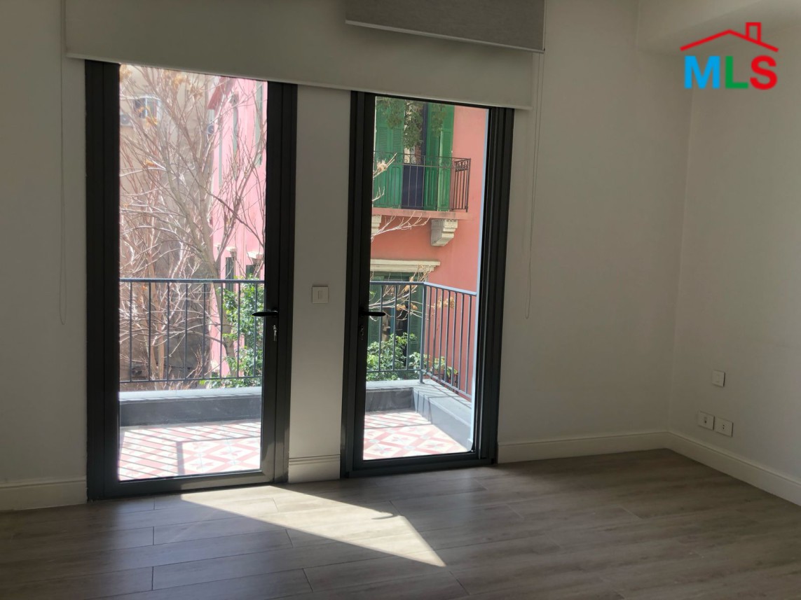 Charming Apartment For Sale in the Heart of Achrafieh, Carré D'or