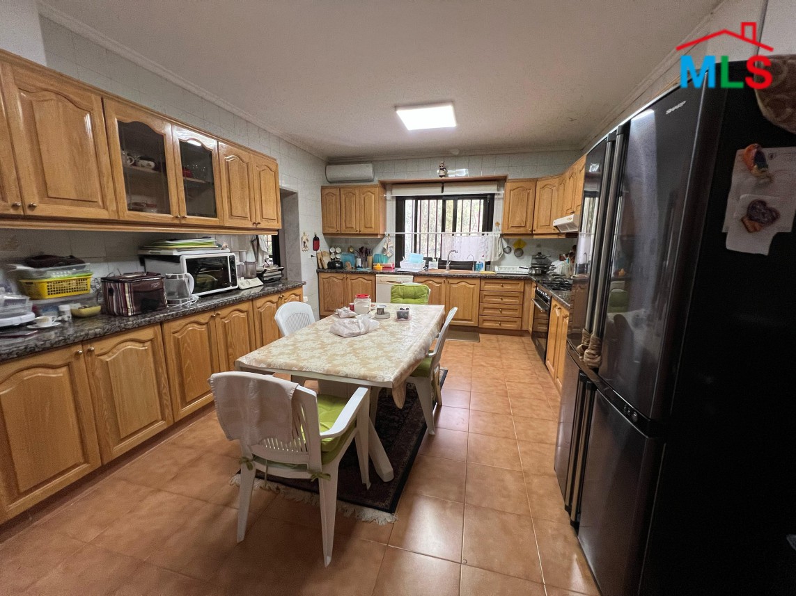 Spacious Apartment For Sale in Kfarhbeib