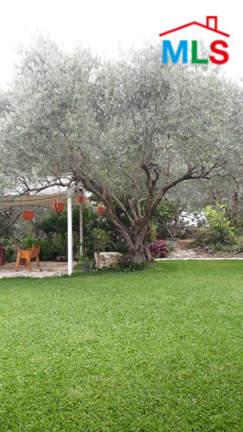 Individual House With Land For Sale In Yahchouch