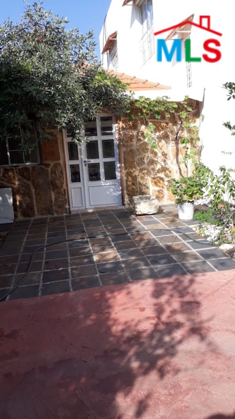 Individual House With Land For Sale In Yahchouch