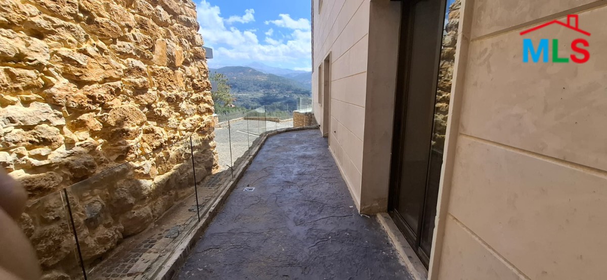 Brand New 2-Bedroom Apartment For Sale in Broumana