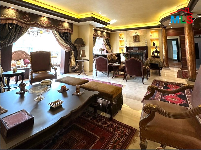 Renovated & Spacious Apartment For Sale in Achrafieh, Carré D'or