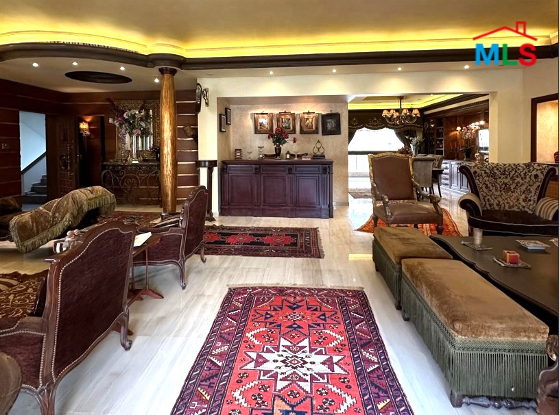 Renovated & Spacious Apartment For Sale in Achrafieh, Carré D'or